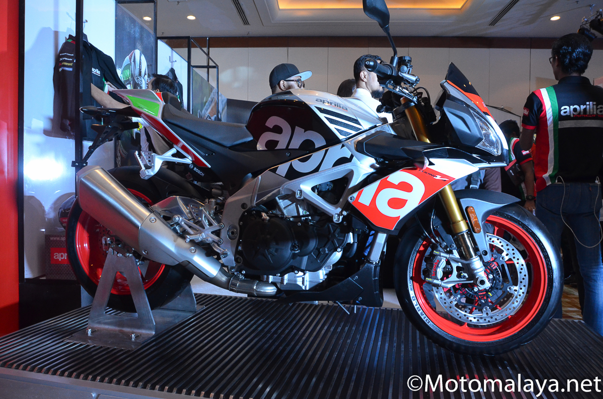 aprilia rsv4 tuono factory