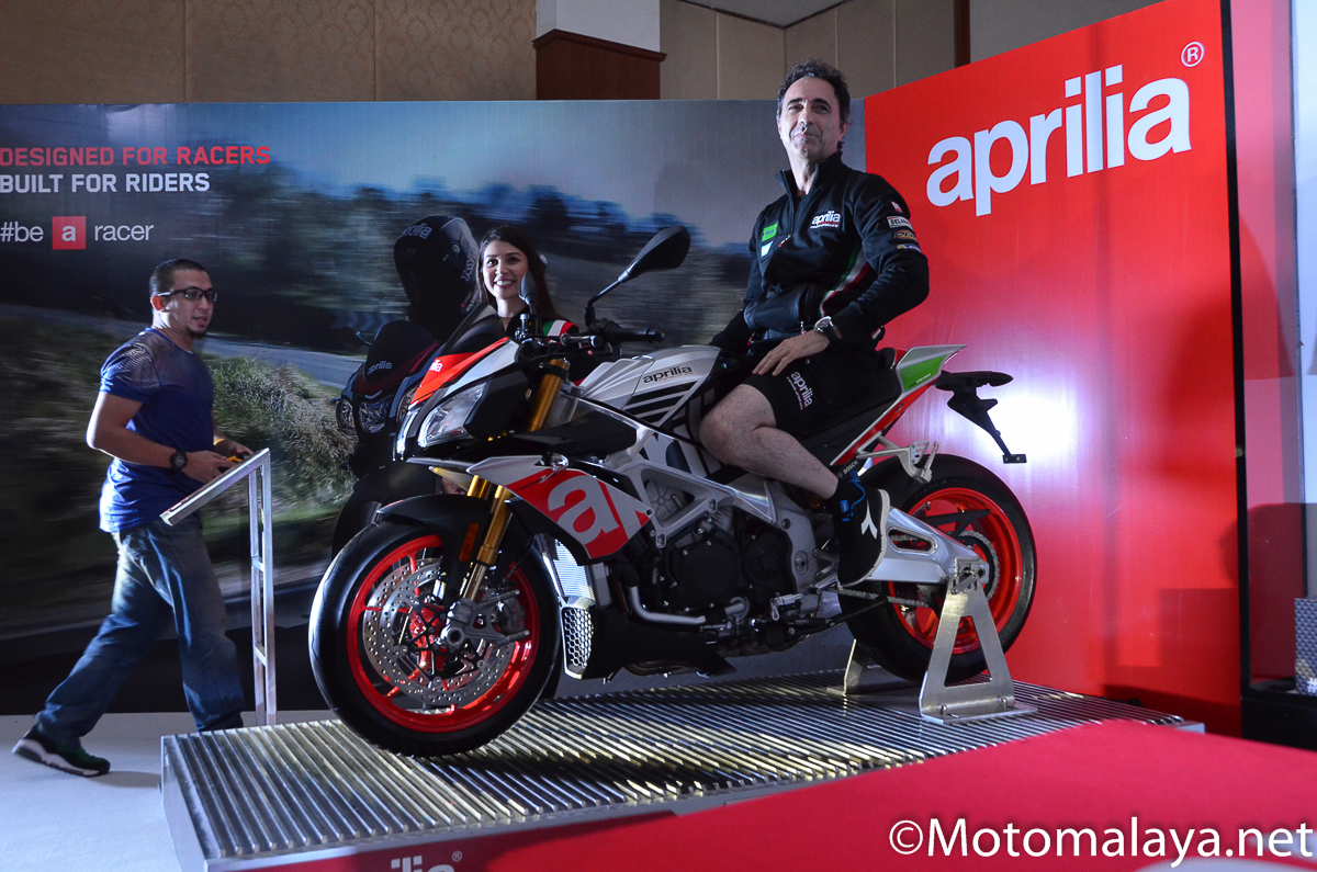 aprilia rsv4 tuono factory