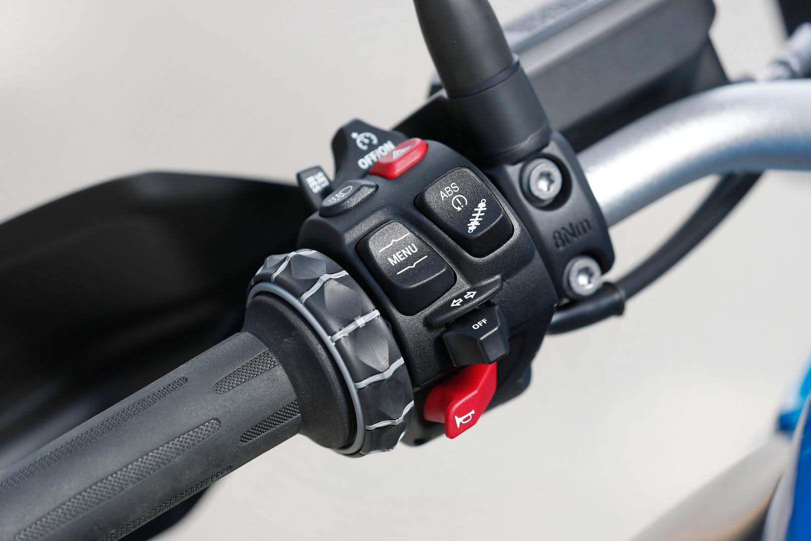 BMW 2019 BMW R 1250 GS new switches - BikesRepublic.com