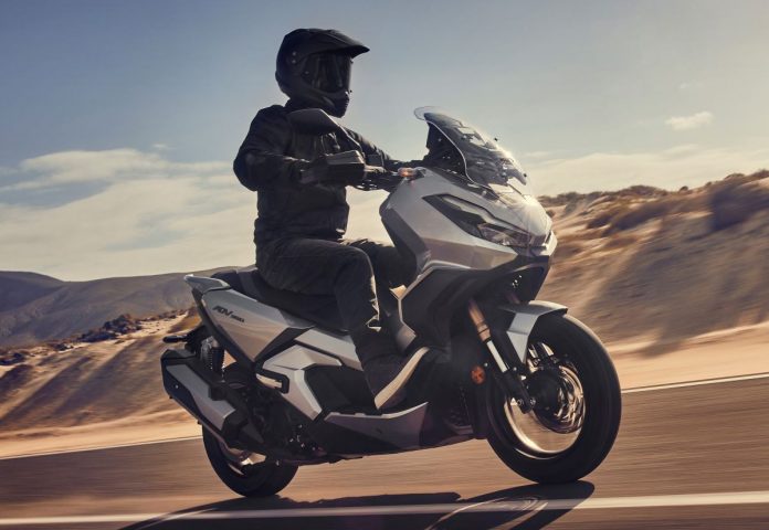 First Look: 2022 Honda Adv 350 - Bikesrepublic.com