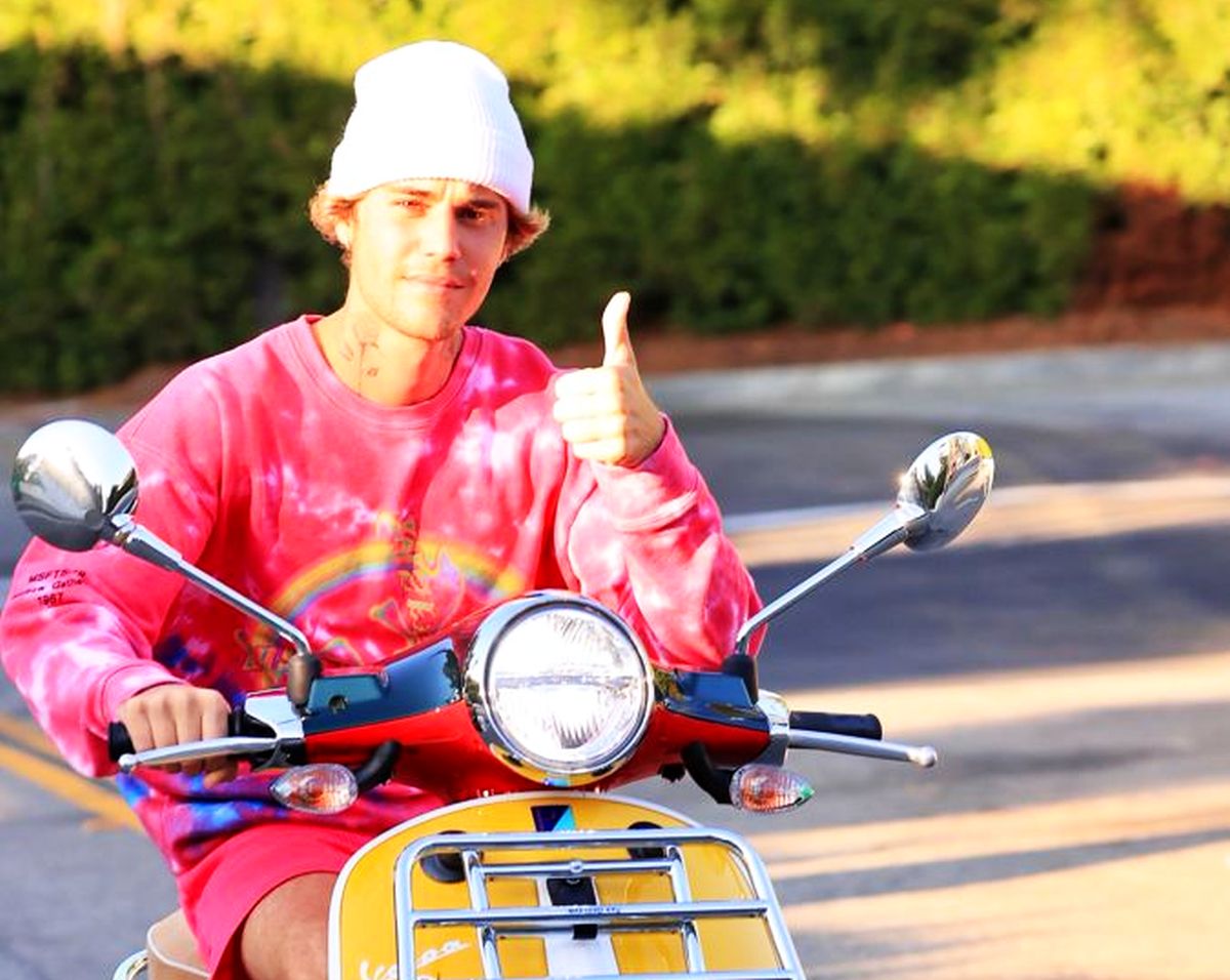 Justin Bieber and Vespa collaborates for a special edition scooter, check  pics, Auto News